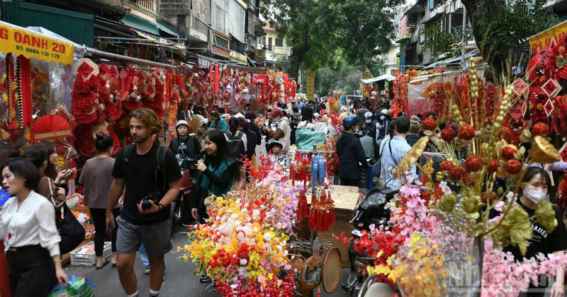 From December 2025 to February 2026, international arrivals to Viet Nam exceeded two million each month. (Photo: Thanh Dat)