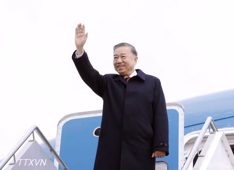 General Secretary of the Communist Party of Viet Nam Central Committee and President To Lam leaves Canberra at noon on August 12 (local time) for a state visit to New Zealand. (Photo: VNA) 