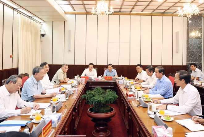 Participants at the meeting (Photo: VNA)