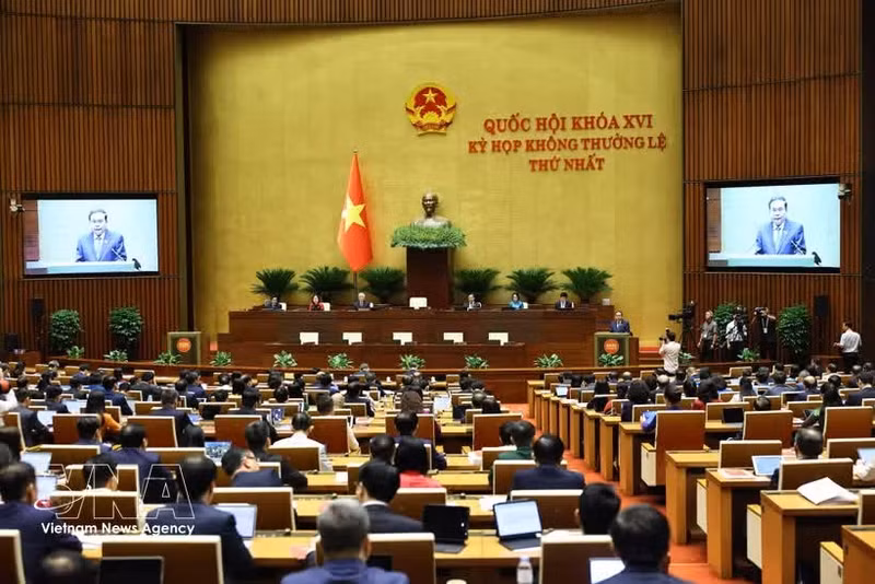 A plenary sitting of the first extraordinary session of the 16th National Assembly (Photo: VNA) 