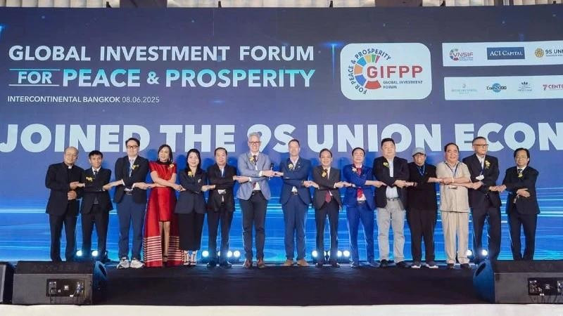 Representatives of 14 countries sign a cooperation agreement establishing 9S UNION at the launch event in Bangkok (Thailand) on June 8, 2025.