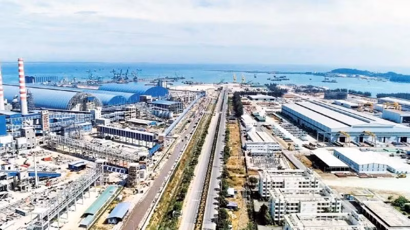 The Dung Quat Economic Zone is the driving force behind socio-economic development in Quang Ngai province and the central key economic region.