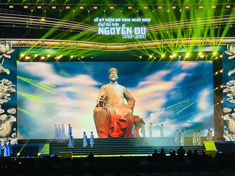 The commemoration ceremony featured numerous meaningful activities.