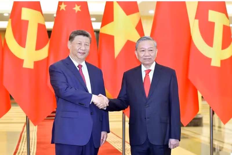 The two General Secretaries and Presidents at their talks in Ha Noi in April 2025. (Photo: NDO)