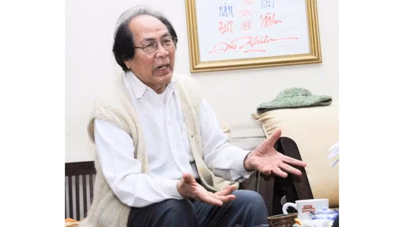 Professor, researcher, and artist Hoang Chuong