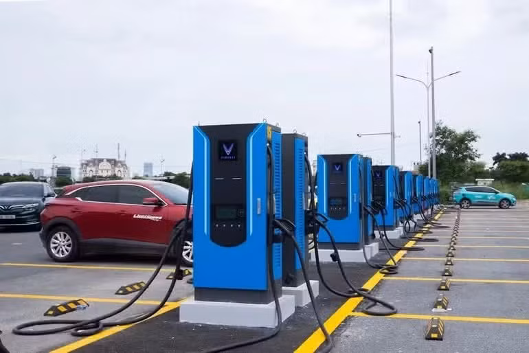 V-Green has invested VND 10 trillion to deploy 99 ultra-fast charging stations.