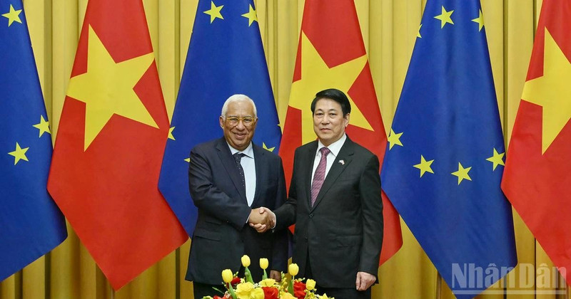 President Luong Cuong and EC President António Costa.