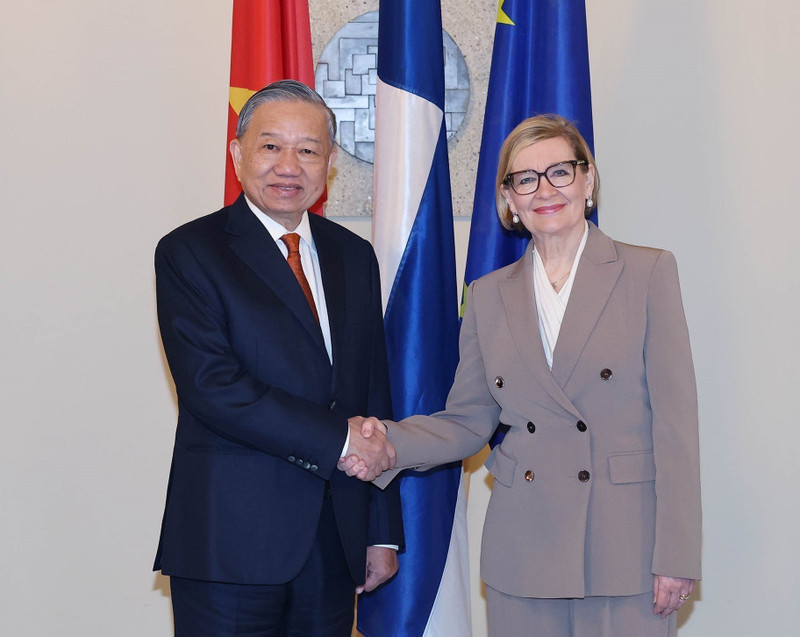 Vietnamese Party General Secretary To Lam (L) and First Deputy Speaker of the Finnish Parliament Paula Risikko (Photo: VNA)