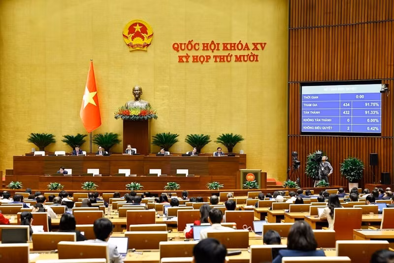 At a sitting of the 5th National Assembly's 10th session (Photo: VNA) 