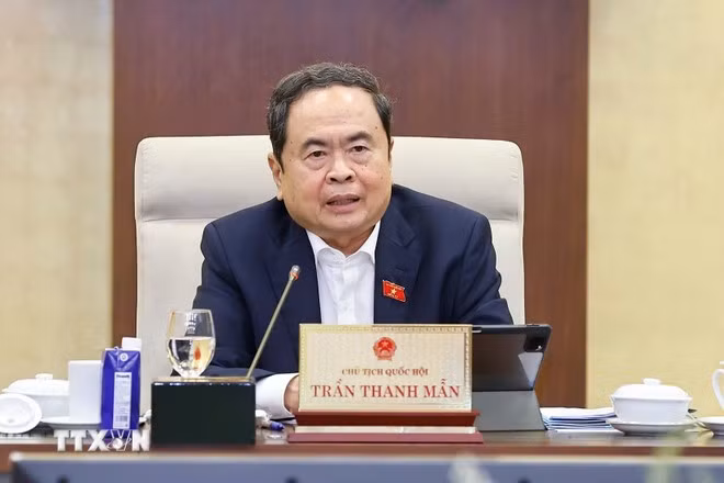 NA Chairman Tran Thanh Man speaks at the meeting (Photo: VNA) 