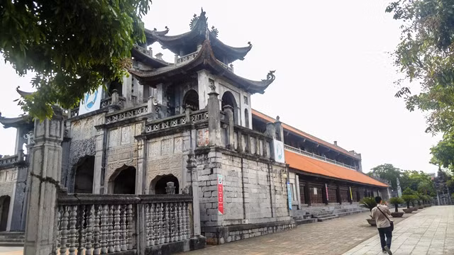 Bewildered Phat Diem Cathedral’s architecture ảnh 5