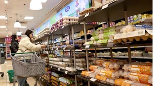 People select goods in a supermarket in Bishkek, Kyrgyzstan, Jan. 15, 2026. Kyrgyzstan's gross domestic product (GDP) surged 11.1 percent last year to reach 22.6 billion USD, according to official data released on Monday. (Photo: Xinhua)