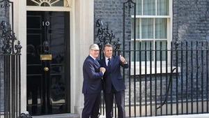British Prime Minister Keir Starmer (L) welcomes French President Emmanuel Macron at 10 Downing Street in London, Britain, on July 10, 2025. British Prime Minister Keir Starmer said on Thursday that Britain and France have signed a new deal to allow the two countries to coordinate their nuclear deterrents for the first time. (Photo: Xinhua)