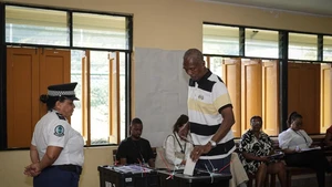 A voter casts his vote at a polling station in Victoria, Seychelles, on Sept. 27, 2025. Over 77,000 voters in Seychelles began casting their ballots on Thursday in an election that will run through Saturday to choose both the president and members of the National Assembly. (Photo: Xinhua)