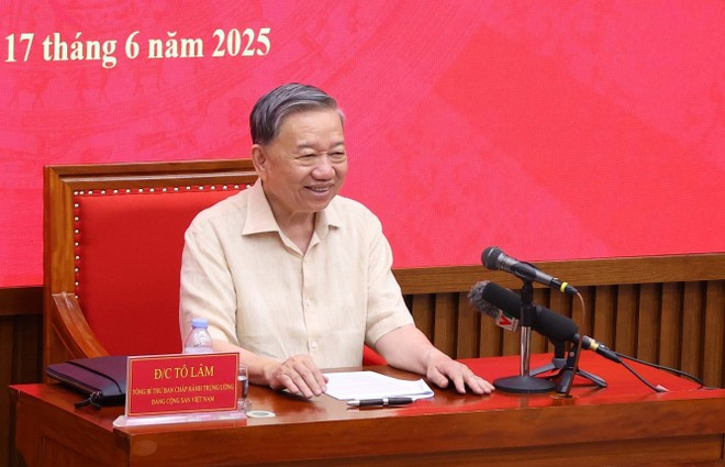 Party General Secretary To Lam stresses the importance of building a contingent of competent and capable officials to lead the country into a new era. (Photo: VNA) Party General Secretary To Lam stresses the importance of building a contingent of competent and capable officials to lead the country into a new era. (Photo: VNA)