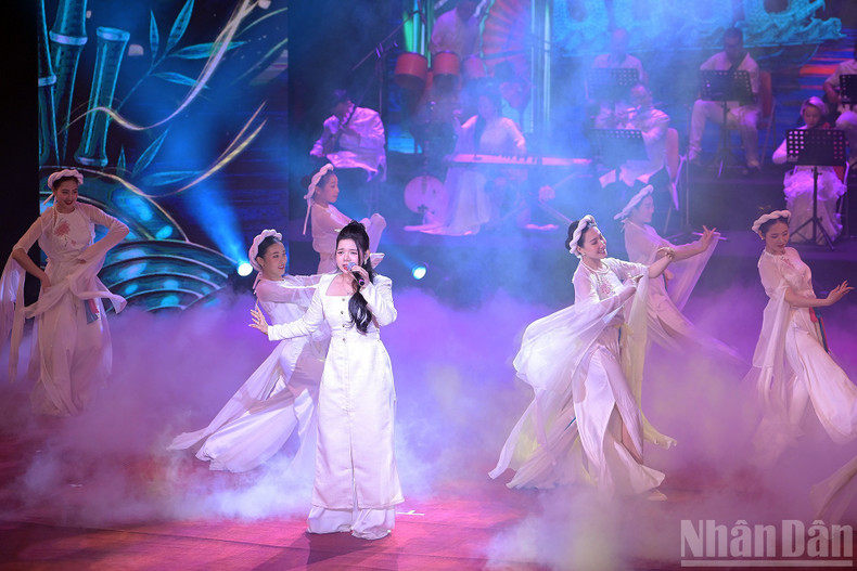 The participation of young artists brought vibrant energy and enthusiasm to the stage. The participation of young artists brought vibrant energy and enthusiasm to the stage.