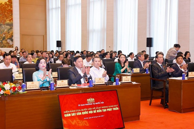 Delegates at the forum (Photo: VNA) Delegates at the forum (Photo: VNA)