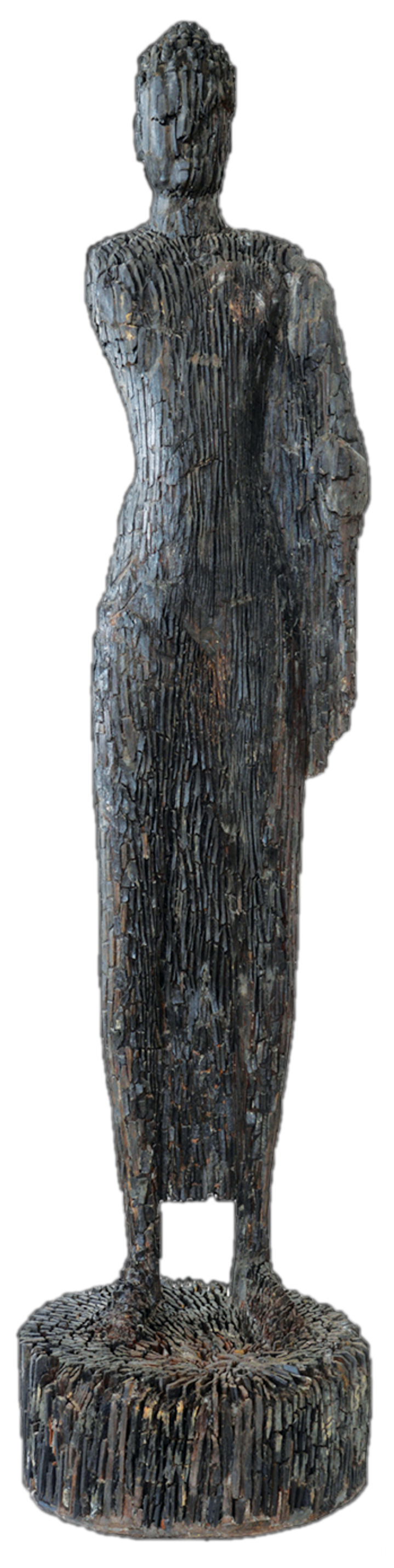 The Giong Xoai wooden Buddha statue was also designated a national treasure. 2019-tuong-phat-go-giong-xoai.png