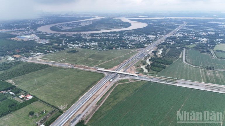 The section of the Ring Road 3–Ho Chi Minh City project passing through Dong Nai will open to technical traffic before December 19, 2025. dji-20250927120540-0543-d-resize-6634.jpg