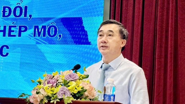 Deputy Minister of Health Tran Van Thuan speaking at the workshop. gt7.jpg
