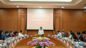 Politburo member and Permanent member of the Party Central Committee’s Secretariat Tran Cam Tu, head of the Central Steering Committee for the Development of Vietnamese Culture, chairs the committee’s inaugural meeting on March 19, 2026. (Photo: Duy Linh)
