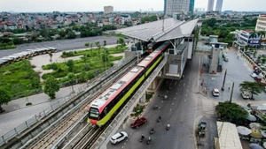 Ha Noi offers free bus and metro services during the National Day holiday.
