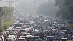 Reducing urban air pollution is an issue of widespread public concern. (Photo: Khieu Minh)