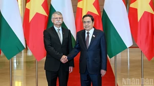 National Assembly Chairman Tran Thanh Man (right) and Speaker of the Hungarian National Assembly Kover Laszlo in Ha Noi on October 20, 2025 (Photo: Duy Linh)