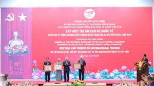 The meeting with international friends held in Ha Noi on September 2 (Photo: NDO)