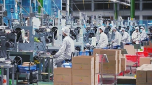 About 107,700 new enterprises were established in the first seven months of the year.