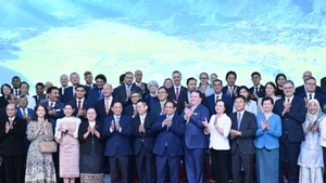 PM Pham Minh Chinh and representatives of the diplomatic corps in Viet Nam.
