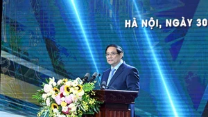 Prime Minister Pham Minh Chinh speaks at the 5th National Press Awards on combating corruption, wastefulness, and negative phenomena 2024–2025 in Ha Noi on October 30, 2025. (Photo: Tran Hai)