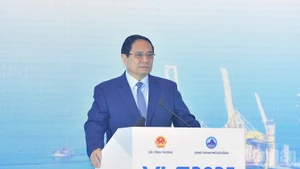 Prime Minister Pham Minh Chinh speaks at the Viet Nam Logistics Forum 2025 in Da Nang. (Photo: Thanh Giang)