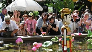 Russians explore Vietnamese culture at the Cultural Festival in Red Square. (Photo: RIA)