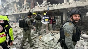 Following the US strikes on Iran’s three nuclear sites on early June 22 morning, the Israel Defence Forces reported to have recorded missiles launched by Iran. (Photo published by the VNA)