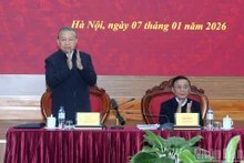 General Secretary To Lam chairs the working session with the Central Policy and Strategy Commission.