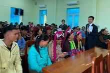 Better ensuring citizens' access to information in the new situation. (Illustrative photo. Source: TL)