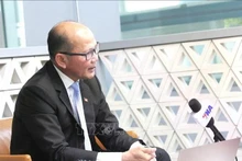 Uch Leang, Acting Director of the Department of Asian, African and Middle East Studies at the International Relations Institute of Cambodia under the Royal Academy of Cambodia (RAC) speaks to Viet Nam News Agency's resident correspondents in Phnom Penh. (Photo: VNA)