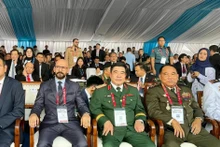 The Vietnamese delegation is led by Major General Nguyen Ba Luc, Deputy Chief of the General Staff of the Viet Nam People’s Army (centre). (Photo: VNA)