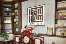 Luu Thi Hien, owner of Hien Xiem lotus tea worshop.