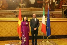 Vice State President Vo Thi Anh Xuan (L) meets with President of the Italian Chamber of Deputies Lorenzo Fontana (Photo: VNA)