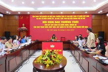 The Standing Committee of the Viet Nam Fatherland Front Committee of the City held a meeting to run trial the two-level local government model. (Photo: nhandan.vn)