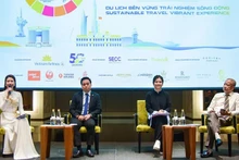 Delegates share information about the event at the press conference. (Photo: Organising Committee)
