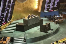 The United Nations General Assembly unanimously voted to adopt the United Nations Convention against Cybercrime on December 24, 2024 (New York time). According to Article 64 of the Convention, the document will be opened for signature in Ha Noi in 2025. Accordingly, the convention is called the "Ha Noi Convention." (Photo: VNA)