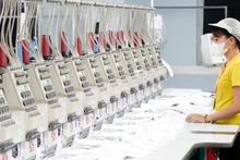 Production for export at Tinh Loi Garment Company Ltd in Nam Sach Industrial Park, Hai Phong City. (Photo: NDO)