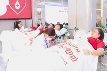 The 2025 Blood Donation Day received enthusiastic participation from many attendees. (Photo: NDO)