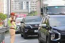 Hanoi traffic is adjusted for first full-dress rehearsal for National Day parade (Photo: NDO)