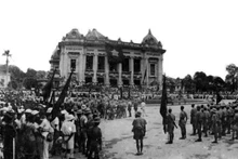 The seething August days in the capital Ha Noi. The August Revolution opened a new era in Viet Nam – an era in which the Vietnamese people took control of their country and their own destiny. (Photo: VNA)