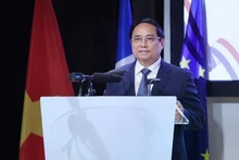 Prime Minister Pham Minh Chinh speaks at the Viet Nam – France business forum in Paris on June 11, 2025. (Photo: VNA)
