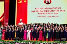 The Executive Board of the 18th-tenure Ha Noi Party Committee for the 2025-2030 period made debut at the Congress (Photo: QUOC TOAN/NDO)
